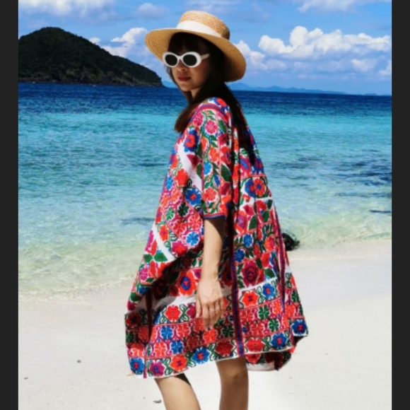 RARE COLLECTOR'S ITEM - One of a Kind, True Vintage Amuzgo Mexican Huipil - Picture 2 of 10